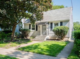 533 E 147th Pl, Harvey, IL 60426