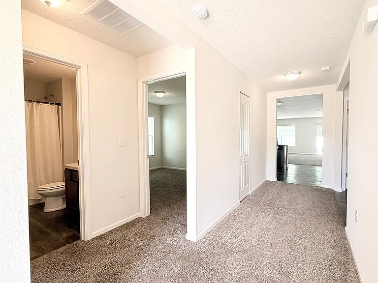 12306 Crossfield Dr — Photo 31