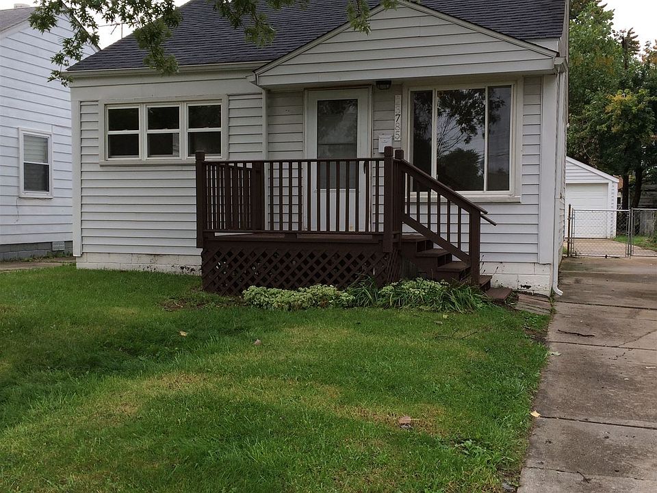 FRONT of the HOUSE#1