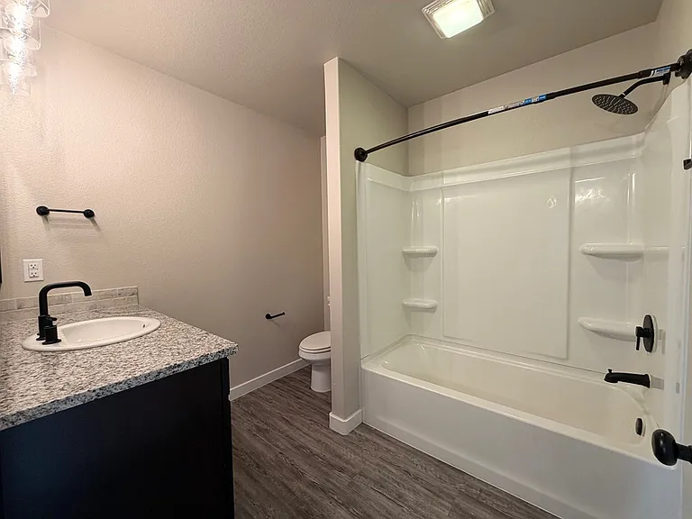 409 Chitalpa Dr — Photo 14
