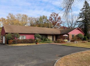 20 Rolling Hill Road, Old Westbury, NY 11568