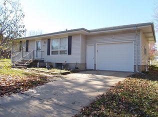1115 S 9th St, Beatrice, NE 68310