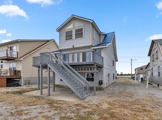 6886 Lakeshore Dr, Newport, MI 48166