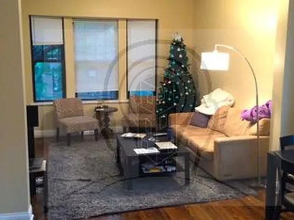 (undisclosed Address), Chicago, IL 60622