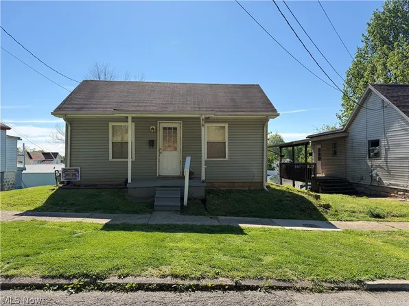 1210 Swann St, Parkersburg, WV 26101