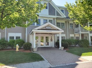 6 Technology Dr APT 127, North Chelmsford, MA 01863