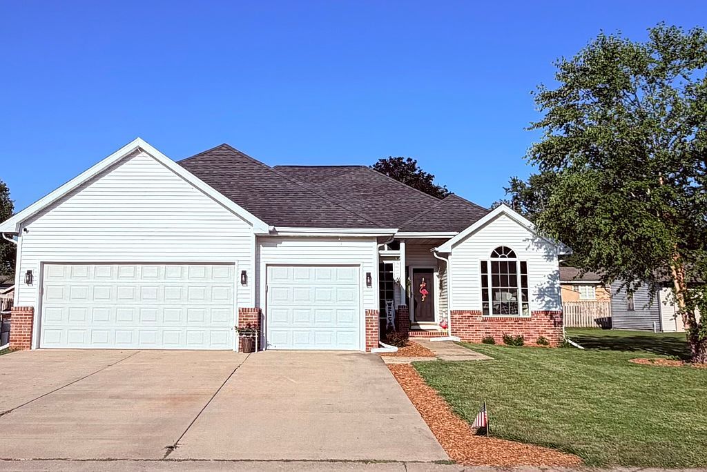 1212 Michele Dr - Property Image