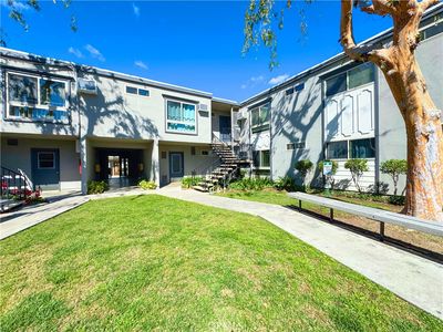 6031 Fountain Park Ln APT 15, Woodland Hills, CA, 91367