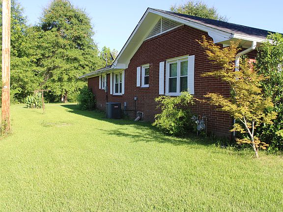 2nd image of 60670 Smithville Rd