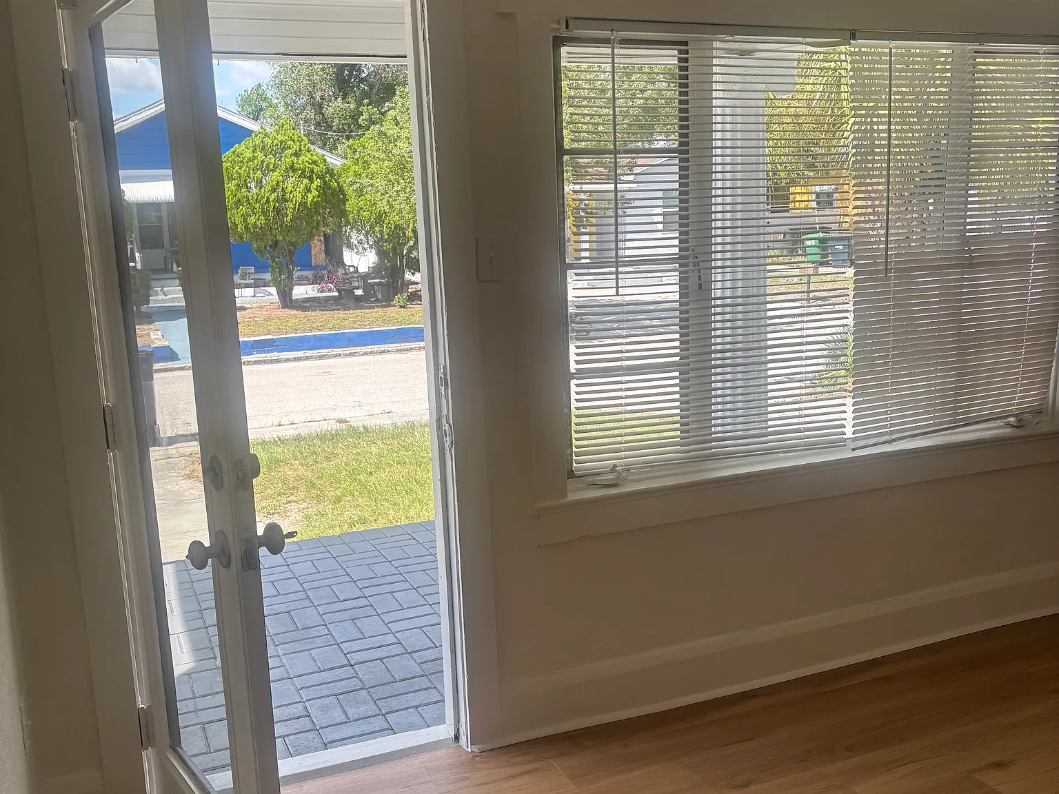 1 bed, 850 sqft, $1,200 — Photo 3