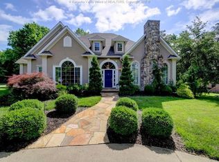 807 Ponswood Rd, Hurricane, WV 25526