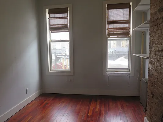 Rented by Spot It Realty LLC | media 9