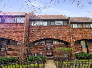 1145 W Polk St, Chicago, IL 60607