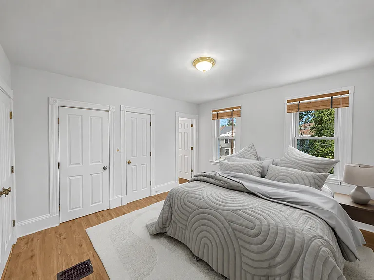 13 Weir St — Photo 17