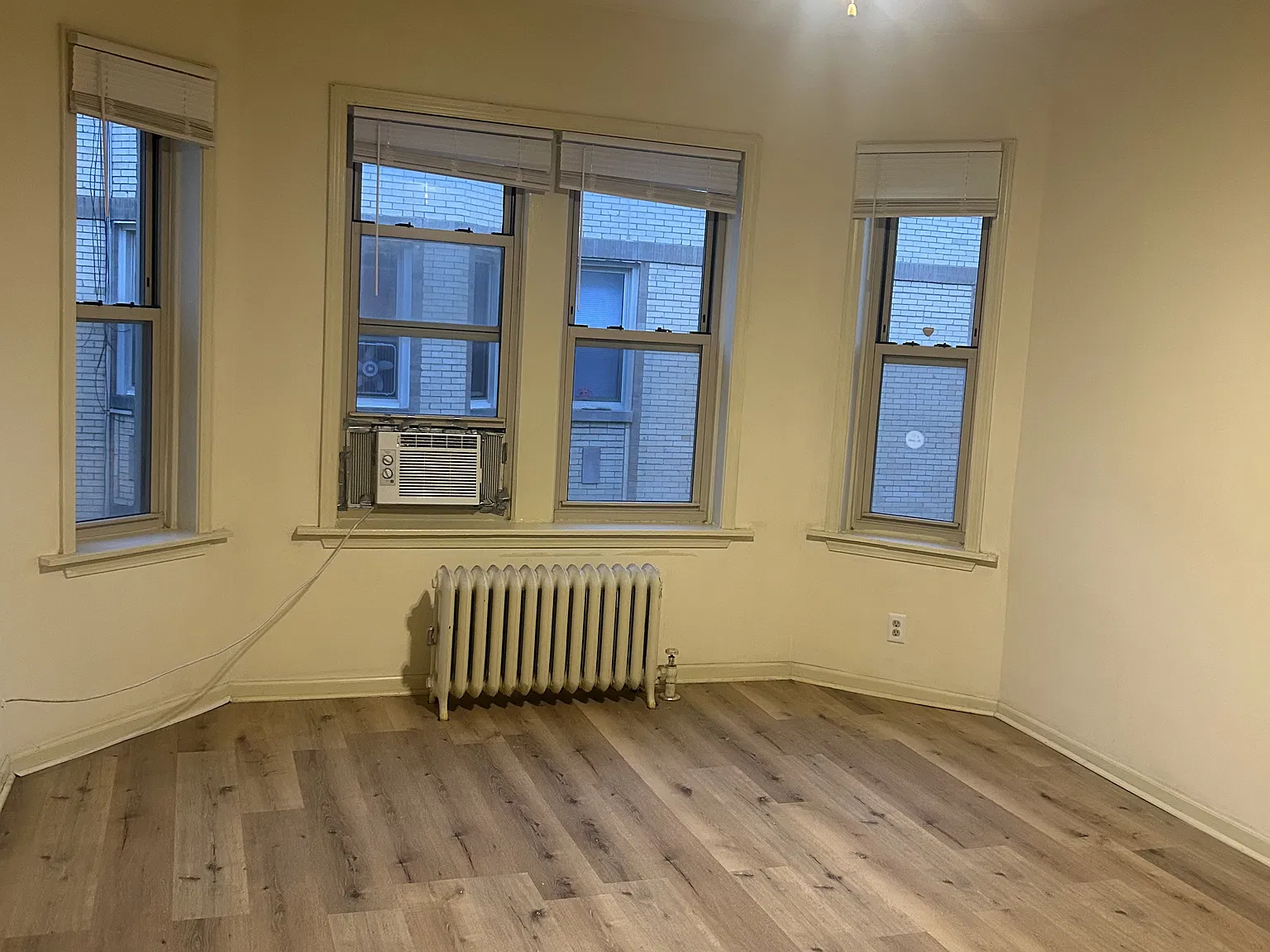 1 bed, 750 sqft, $995 — Photo 1