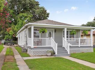 704 Barbe St, Westwego, LA 70094