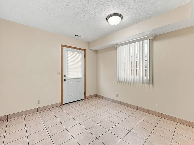 2264 Y St #1 — Photo 12