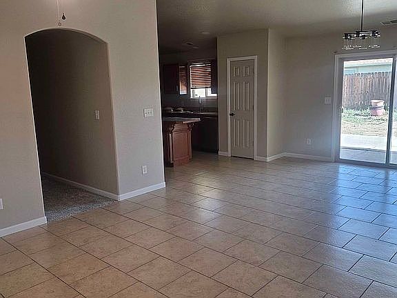 5th image of 2996 Fenwick Ln