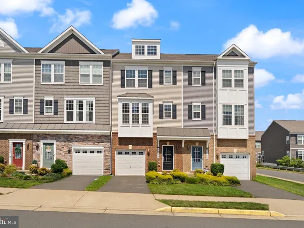 6002 Camerons Ferry Dr, Haymarket, VA 20169
