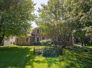 5845 Scarlet Dr, Fitchburg, WI 53711