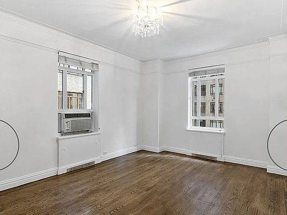 4th image of 25 Central Park W APT 7U