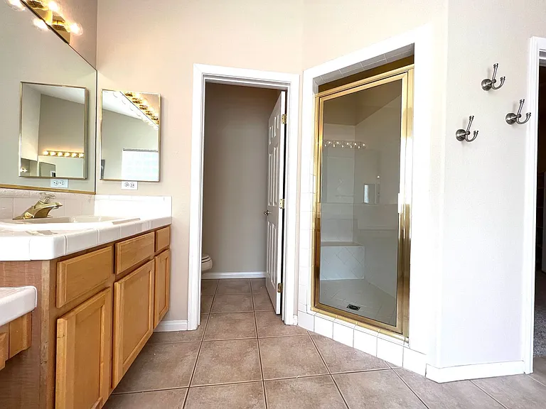 2237 Timber Rose Dr — Photo 37