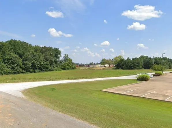 Corder Dr, Corinth, MS 38834