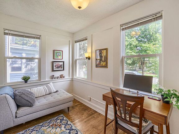 2nd image of 1017 18 1/2 Ave NE