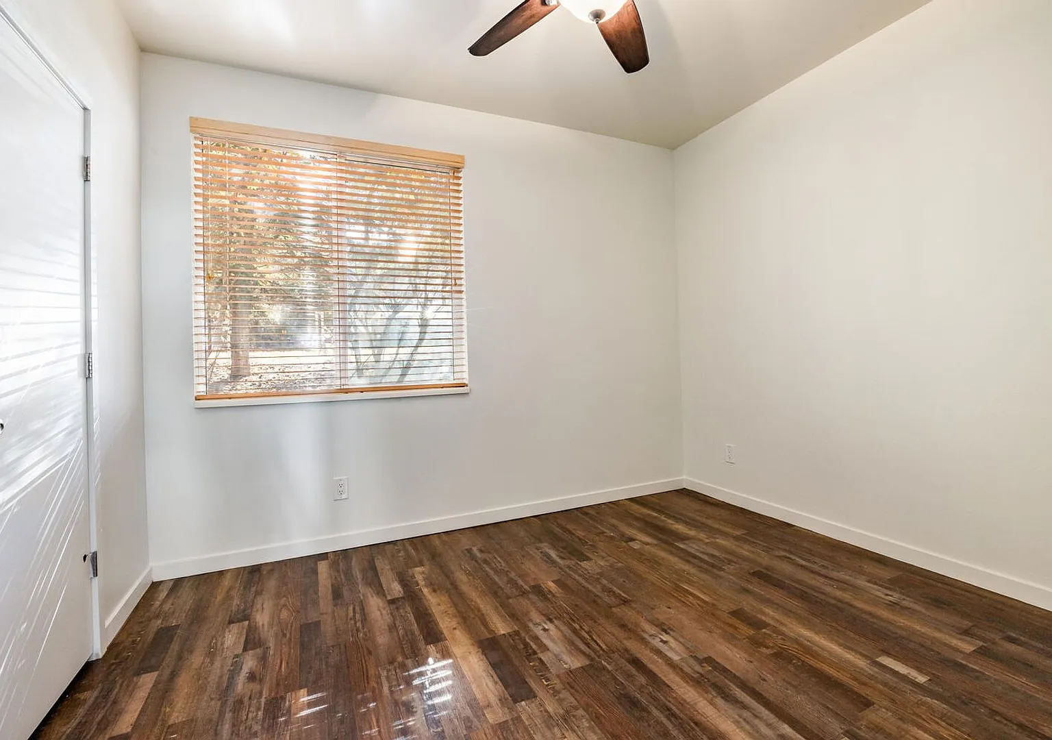 Pinebrook Condo Near Bus Line — Photo 4