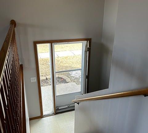 4th image of 1006 Oak Pl