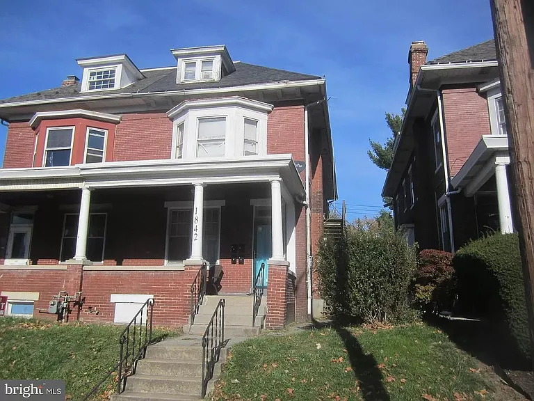 1842 Market St #3 — Photo 5