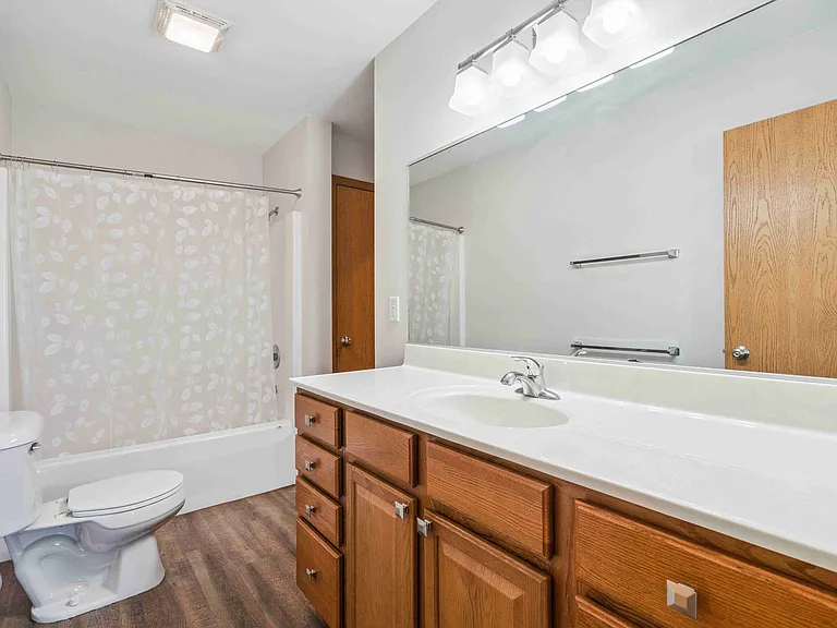 Westgate Residence Townhomes — Photo 17