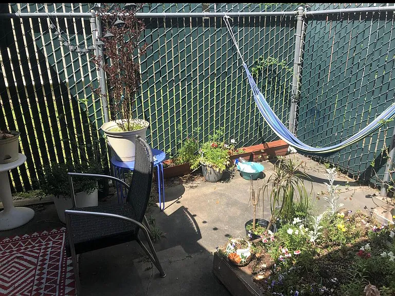 872 Arlington Ave #3 — Photo 8