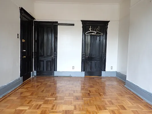 Rented by Hakeem Shahid, LREB | media 7