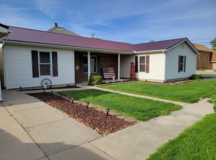 105 E Oak St, Payne, OH 45880