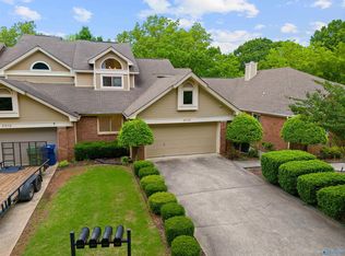 2010 Fairway Hills Dr, Huntsville, AL 35802