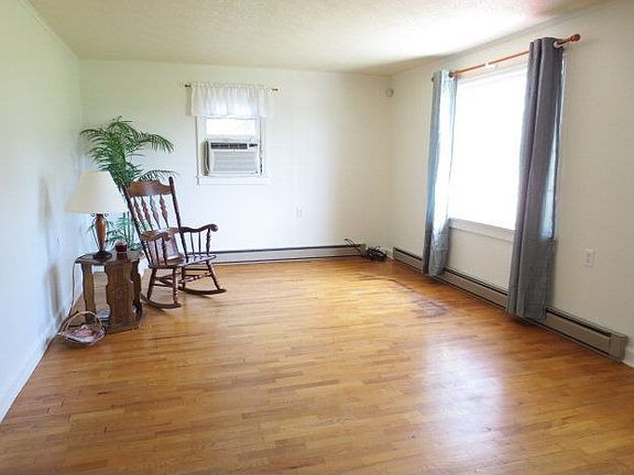 2nd image of 383 Lowry Dr
