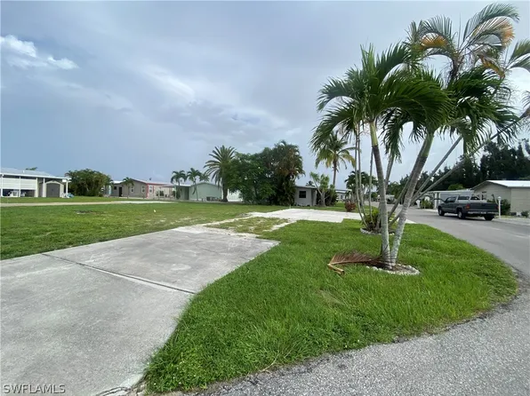 4904 Needle Fish Ln, Saint James City, FL 33956
