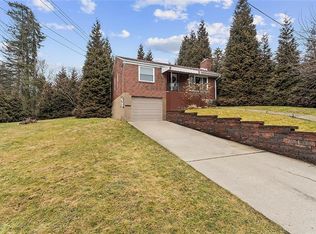 5286 Overlook Glen Dr, Pittsburgh, PA 15236