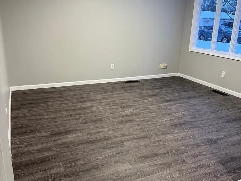 2730 Dorothy Ave NE — Photo 9
