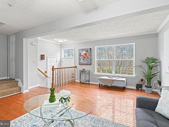 3rd image of 5035 Bridgeford Cir