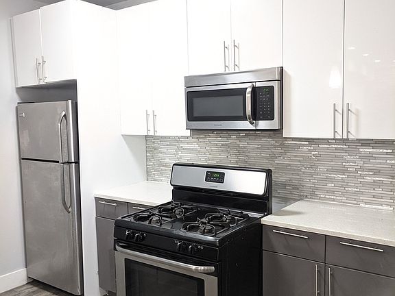 2nd image of 466 Concord Ave #3H
