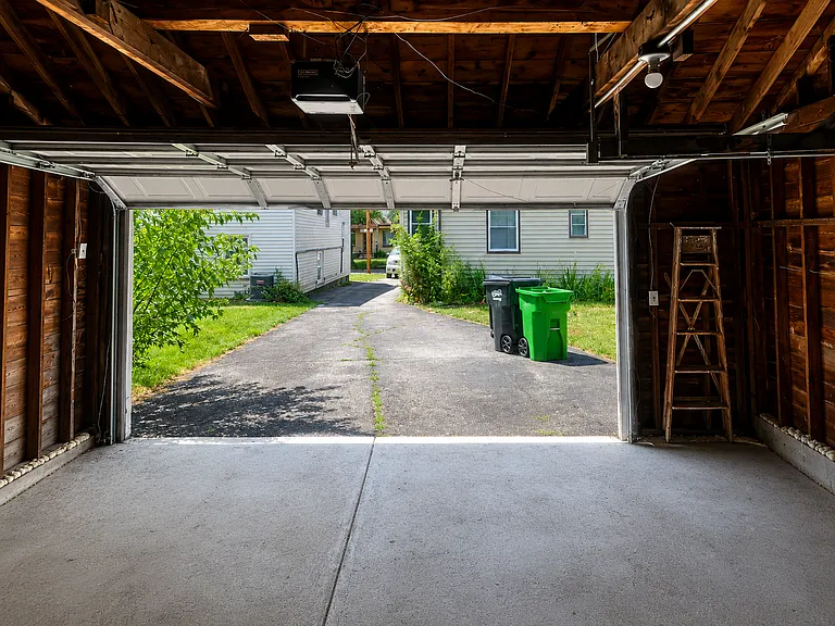 4357 Ingleside Rd — Photo 2