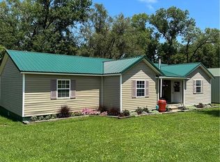 28105 230th St, Maryville, MO 64468