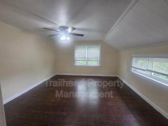 5th image of 3115 S Forest Ave APT 3