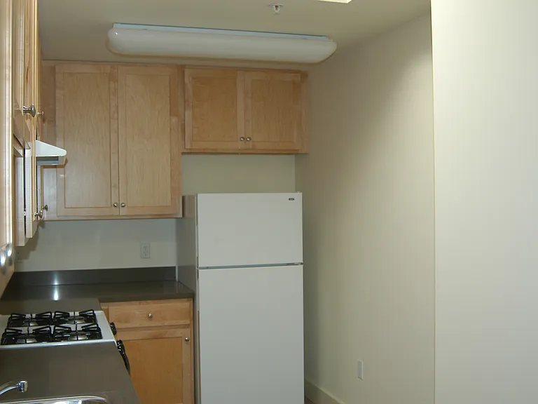 1630 California Street — Photo 18