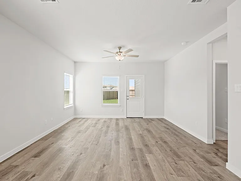 4006 Crowning Ct — Photo 16