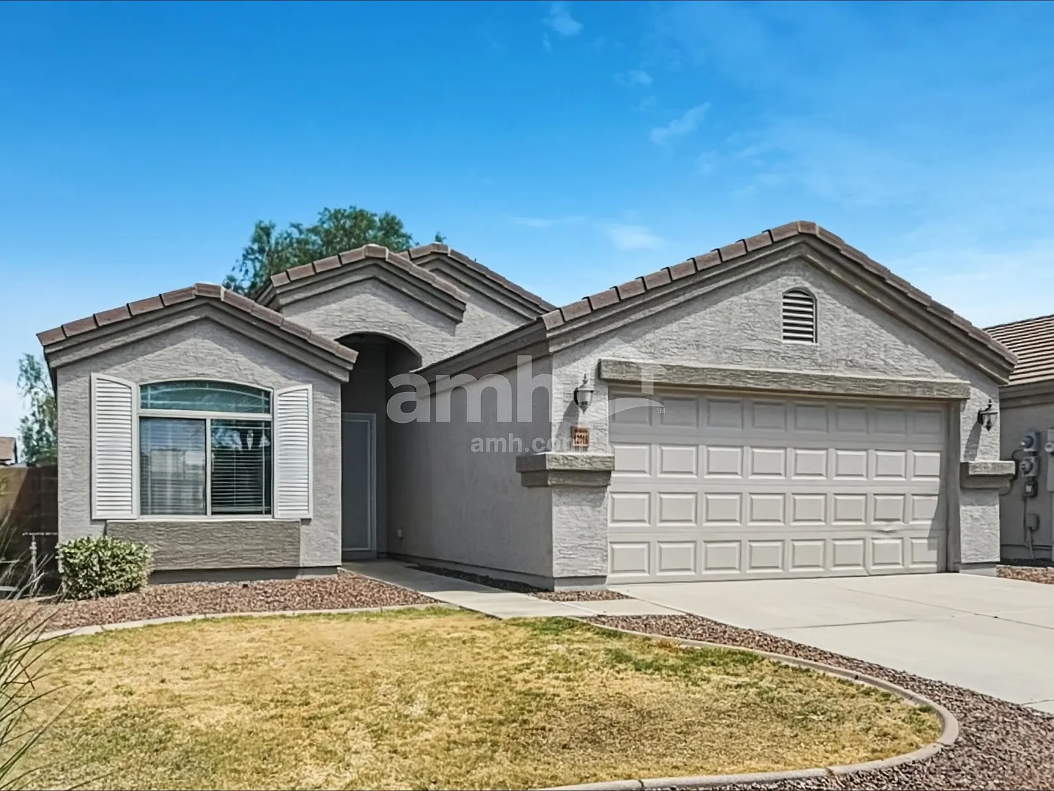 3 bed, 2.0 bath, 1310 sqft, $1,890 — Photo 3
