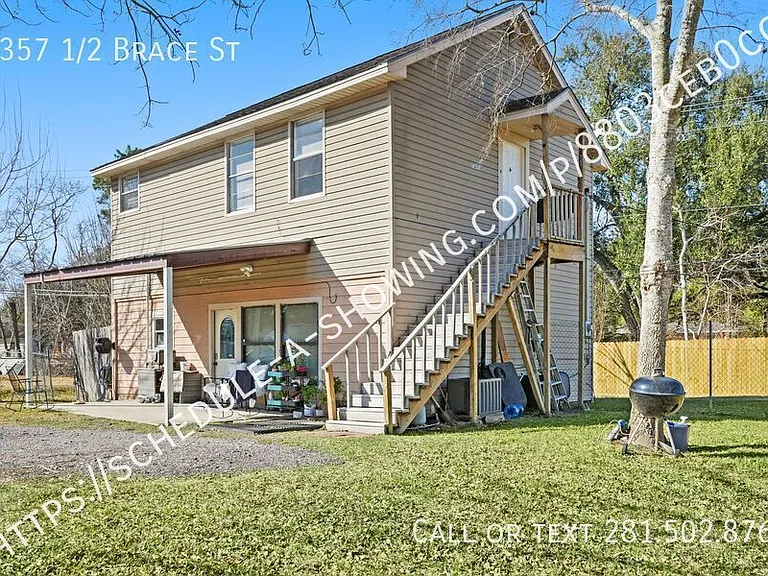 7357 1/2 Brace St — Photo 1