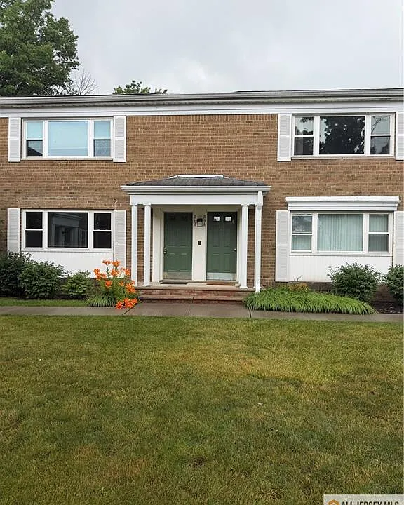37 Judson St #10A